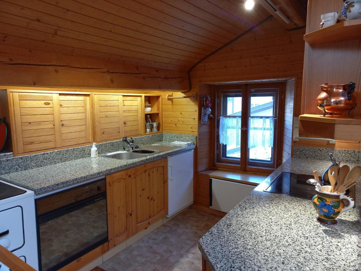Confortevole Mansarda Di Montagna พอสเชียโว ภายนอก รูปภาพ