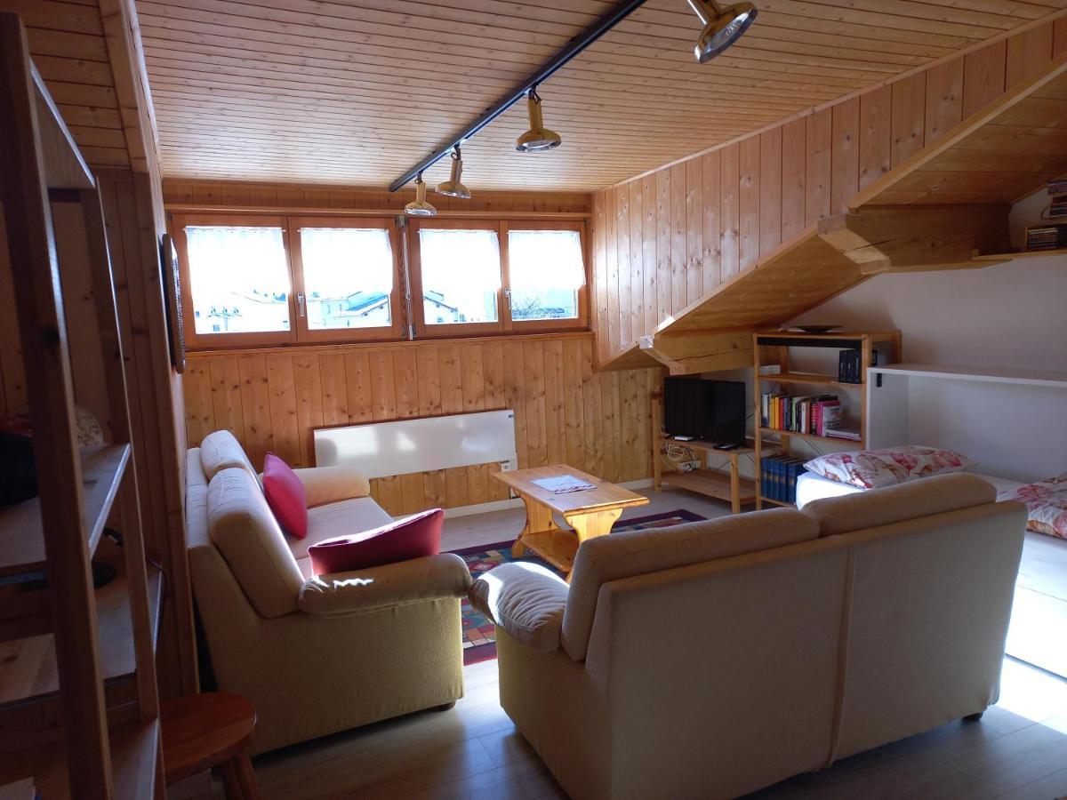 Confortevole Mansarda Di Montagna พอสเชียโว ภายนอก รูปภาพ