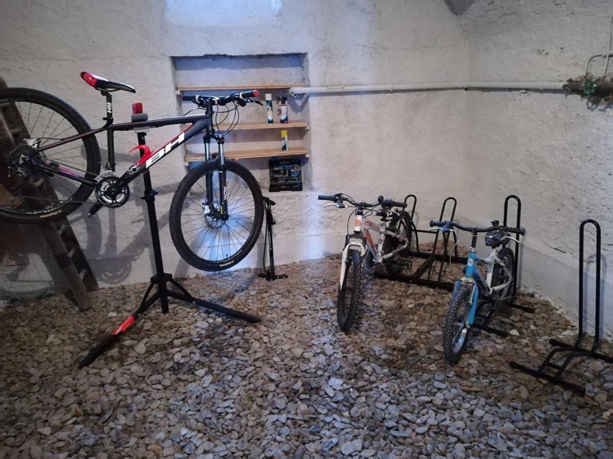 Confortevole Mansarda Di Montagna พอสเชียโว ภายนอก รูปภาพ